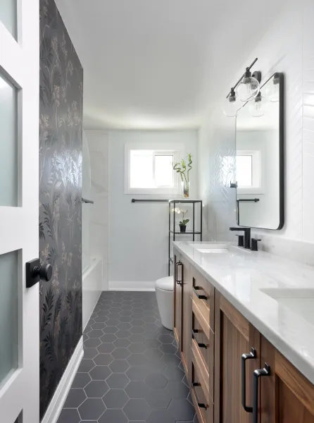 Quality Toronto GTA Bathroom Renovation, new tiling, vanity, shower, paint